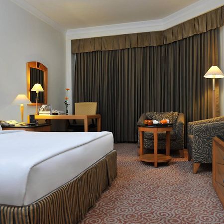 Le Royal Meridien Chennai Exterior foto
