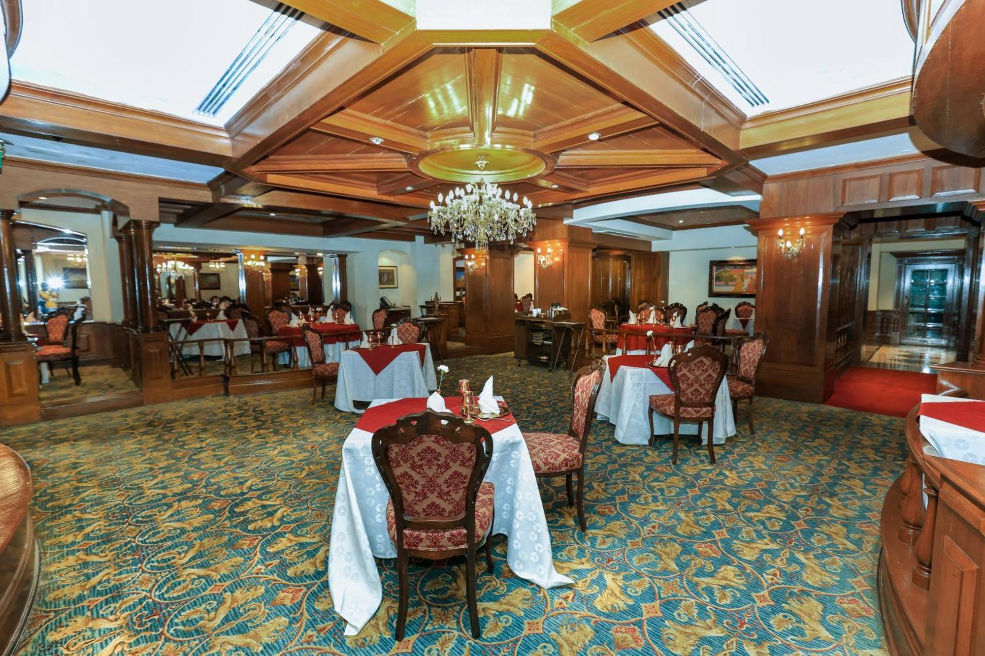 Le Royal Meridien Chennai Exterior foto
