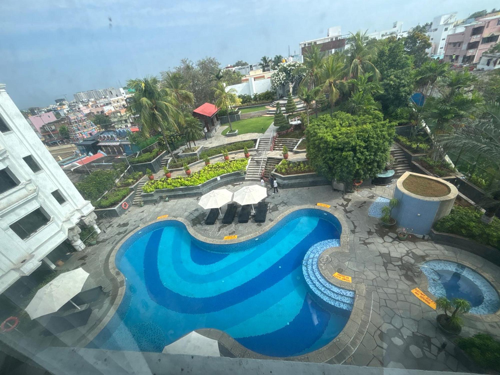 Le Royal Meridien Chennai Exterior foto